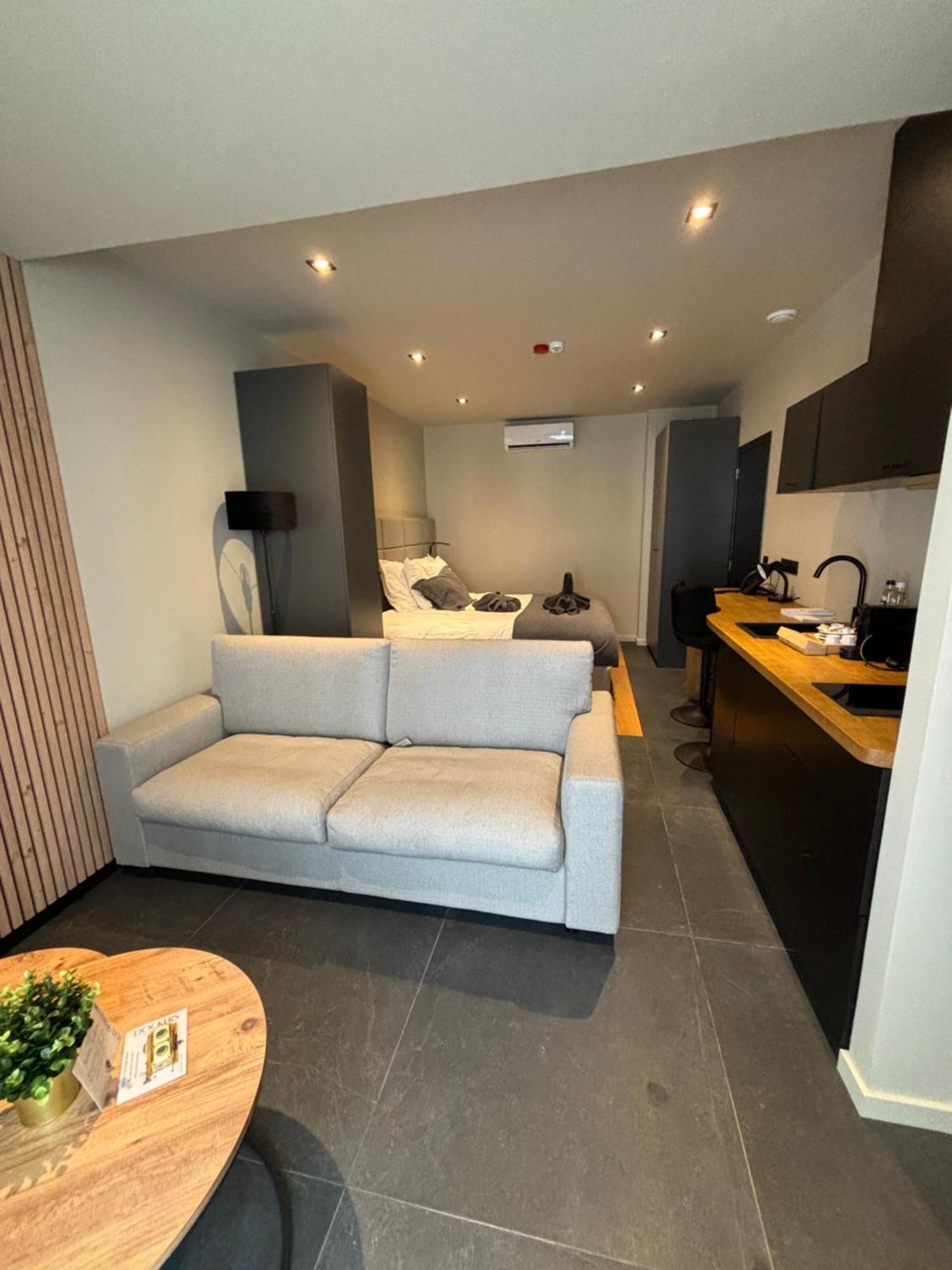 Hotel Mezza Notte Ronse Exteriör bild